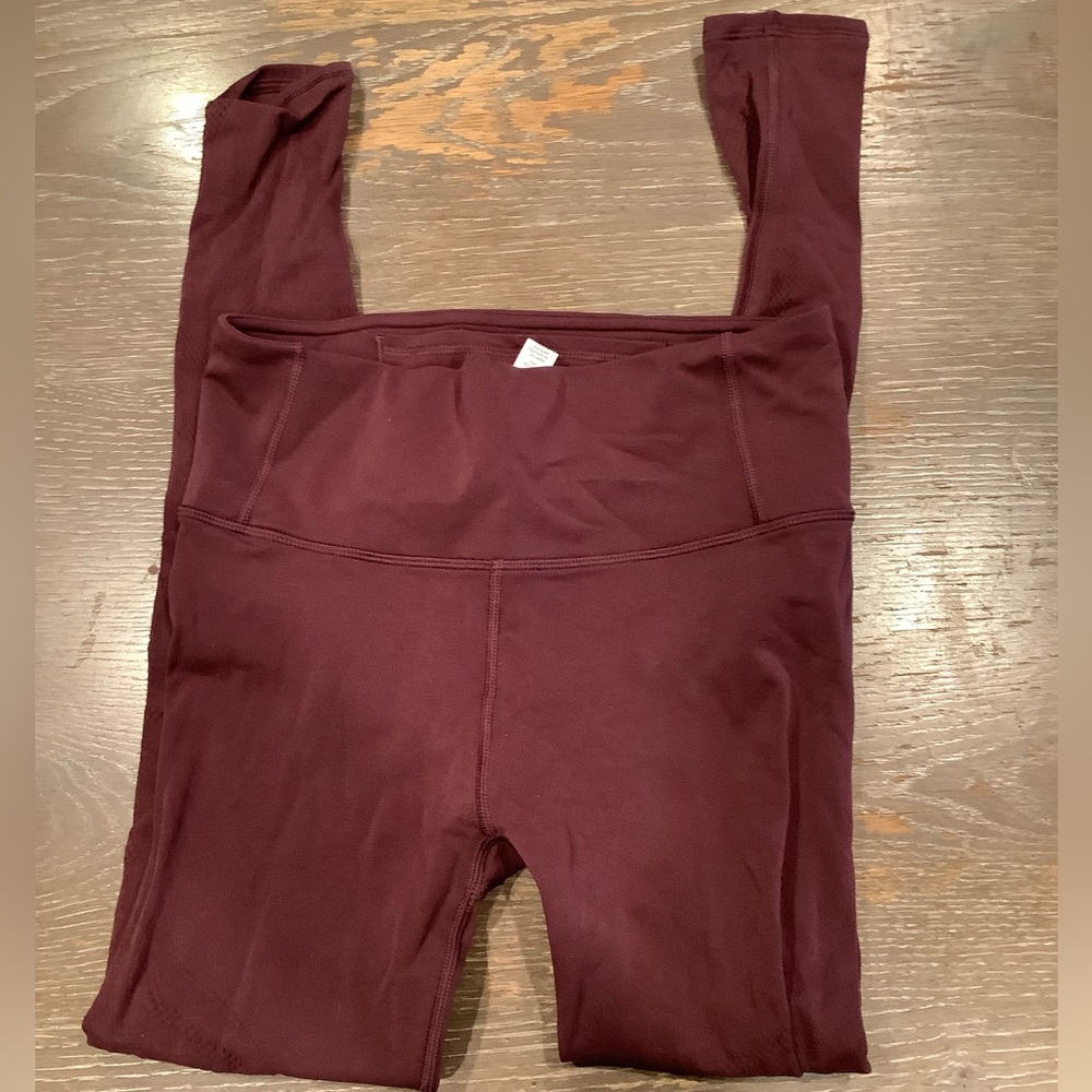 Lululemon Athletica Textured Leggings- Size 6